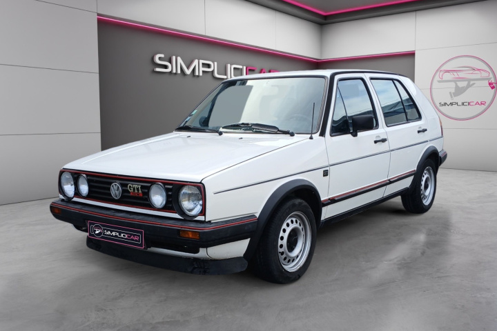 VOLKSWAGEN GOLF
