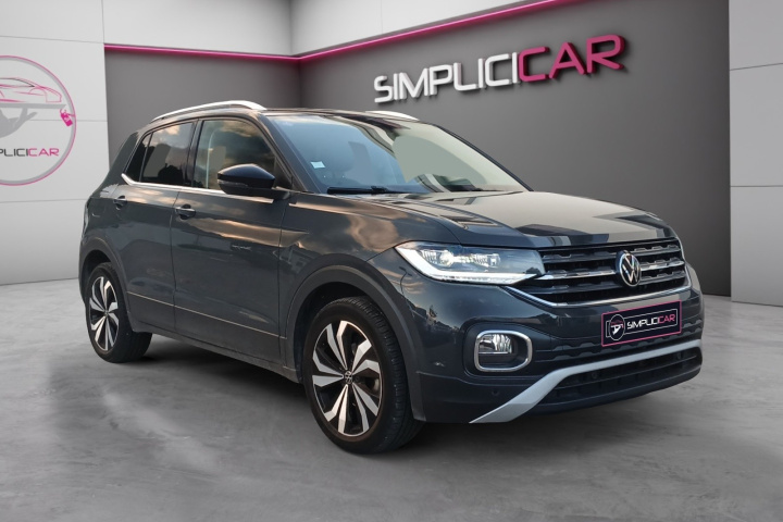 VOLKSWAGEN T-CROSS