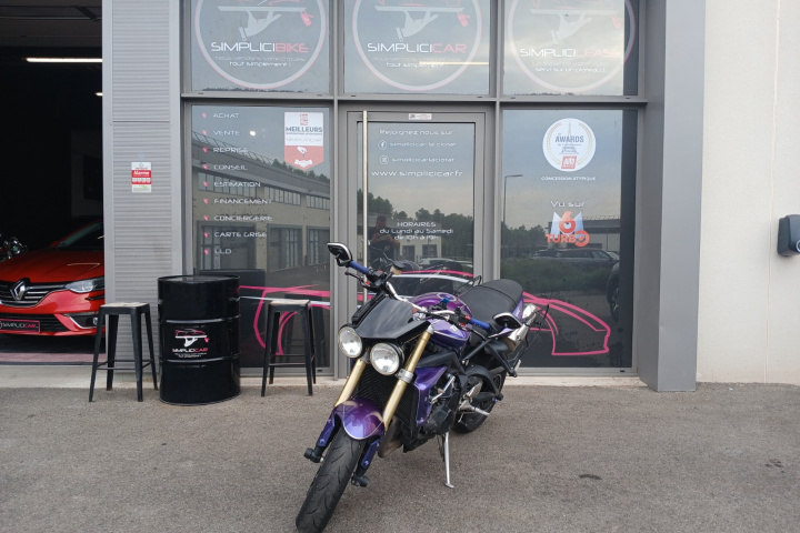  TRIUMPH  Street Triple 