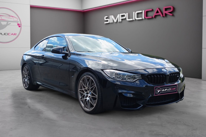 BMW M4 COUPE F82