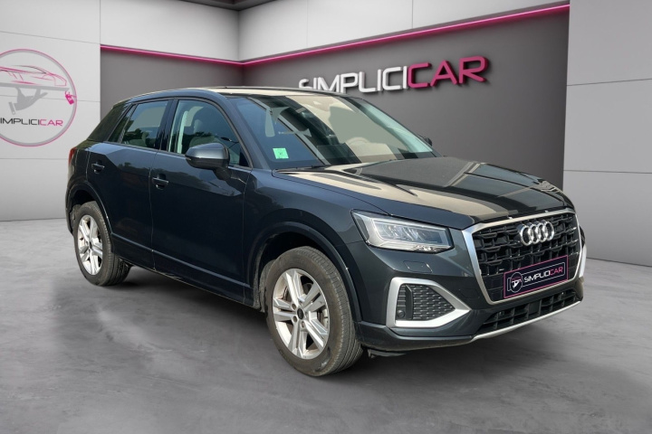 AUDI Q2