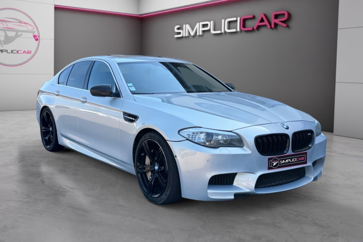 BMW M5 F10 M