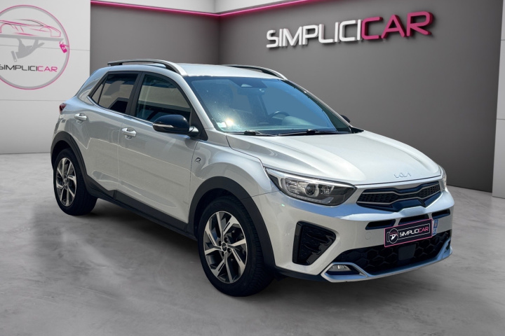 KIA  STONIC