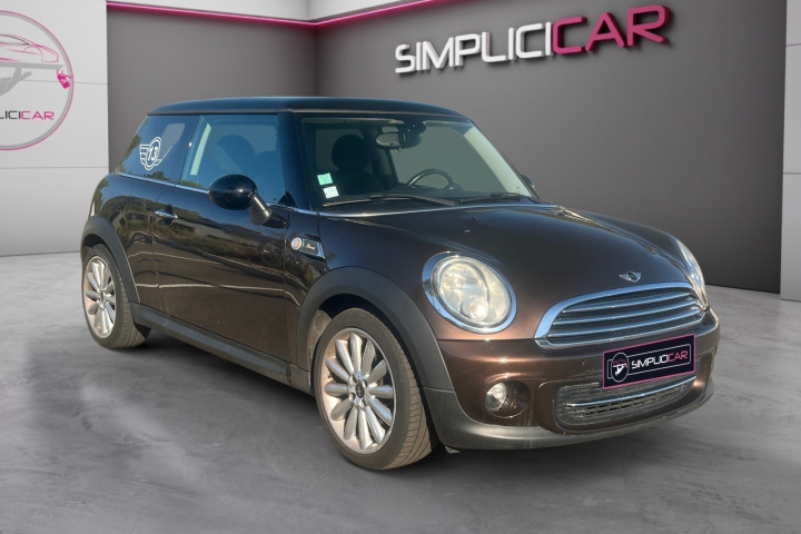 MINI HATCH R56