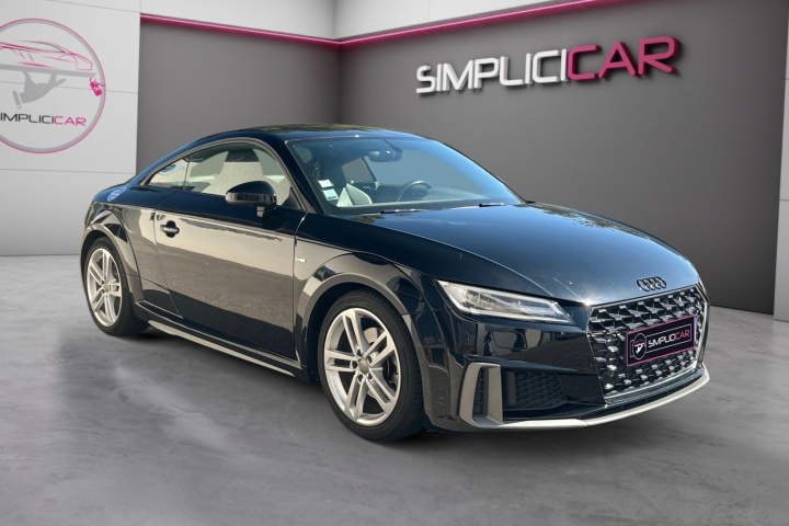 AUDI TT COUPE
