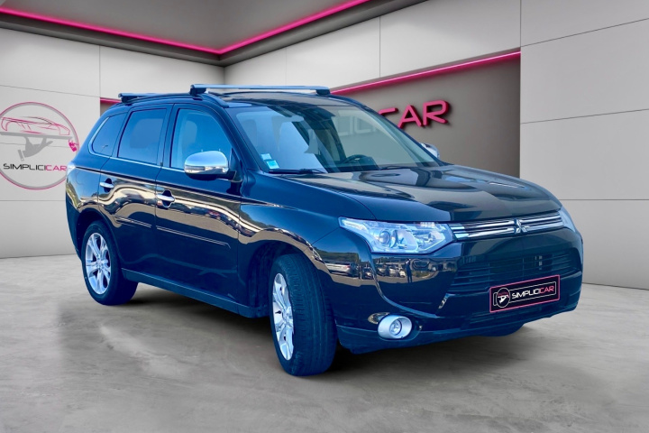 MITSUBISHI OUTLANDER