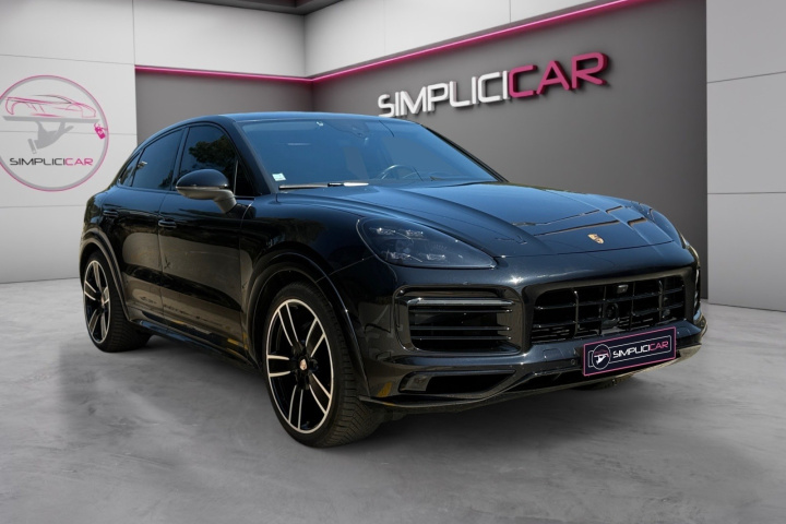 PORSCHE CAYENNE COUPE