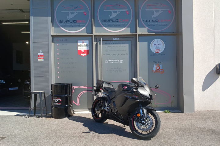 HONDA CB600RR